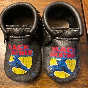 Freshly Picked Mini Sole Black Panther Size 4